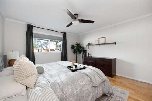 254 Wolverine Drive, Fort Mcmurray, AB - Indoor Photo Showing Bedroom