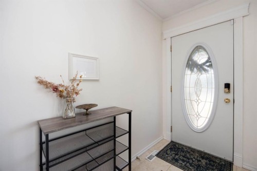 254 Wolverine Drive, Fort Mcmurray, AB - Indoor Photo Showing Other Room