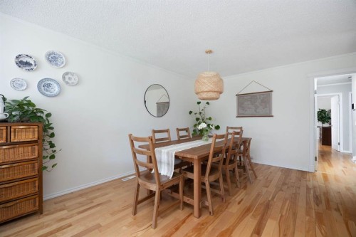 254 Wolverine Drive, Fort Mcmurray, AB - Indoor Photo Showing Dining Room