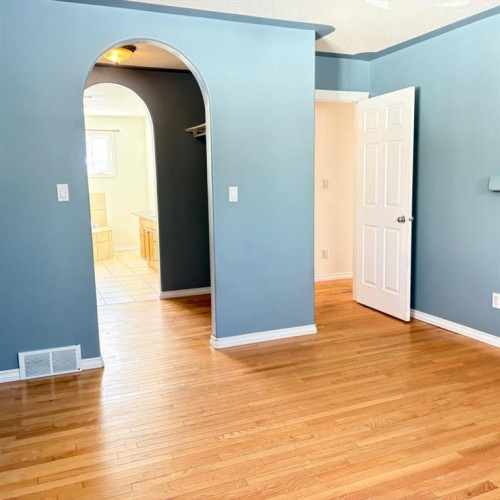 83 Aspen Crescent, Gregoire Lake Estates, AB - Indoor Photo Showing Other Room