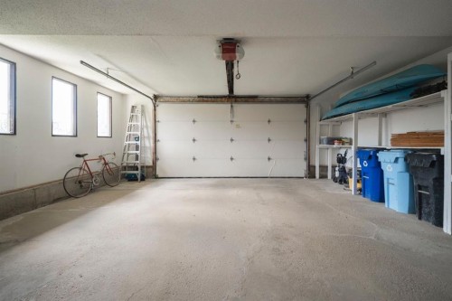 118 Dickins Close, Fort Mcmurray, AB - Indoor Photo Showing Garage
