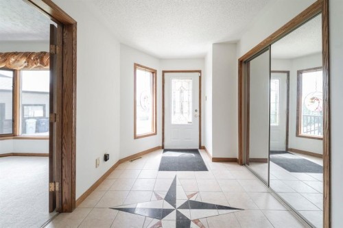 118 Dickins Close, Fort Mcmurray, AB - Indoor Photo Showing Other Room