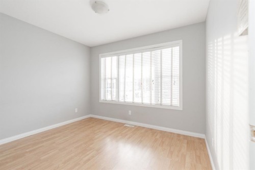124 Fox Crescent, Fort Mcmurray, AB - Indoor Photo Showing Other Room