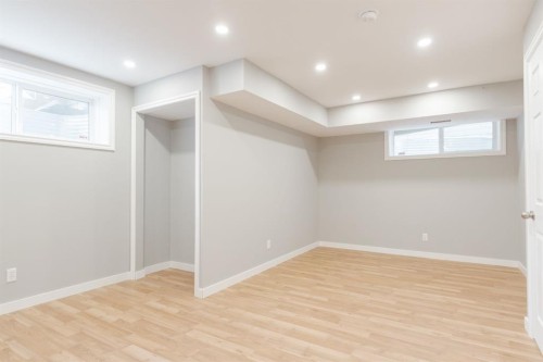 124 Fox Crescent, Fort Mcmurray, AB - Indoor Photo Showing Other Room