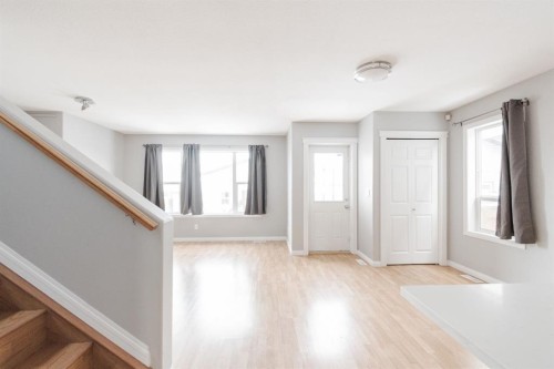 124 Fox Crescent, Fort Mcmurray, AB - Indoor Photo Showing Other Room
