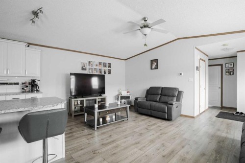 104 Beacon Hill Place, Fort Mcmurray, AB - Indoor Photo Showing Other Room
