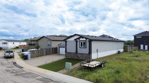 104 Beacon Hill Place, Fort Mcmurray, AB - Outdoor