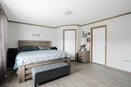104 Beacon Hill Place, Fort Mcmurray, AB - Indoor Photo Showing Bedroom