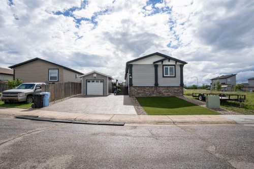 104 Beacon Hill Place, Fort Mcmurray, AB - Outdoor