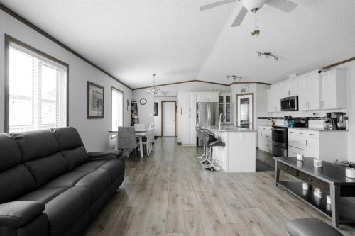 104 Beacon Hill Place, Fort Mcmurray, AB - Indoor