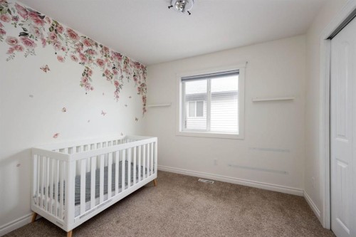 136 Parry Crescent, Fort Mcmurray, AB - Indoor Photo Showing Bedroom