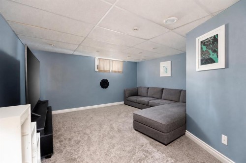 122 Bird Crescent, Fort Mcmurray, AB - Indoor