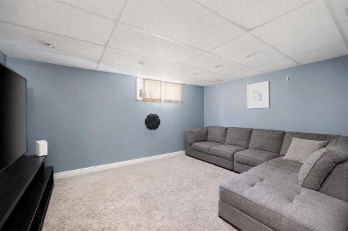 122 Bird Crescent, Fort Mcmurray, AB - Indoor