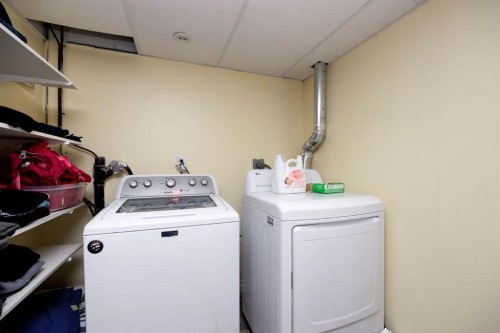122 Bird Crescent, Fort Mcmurray, AB - Indoor Photo Showing Laundry Room