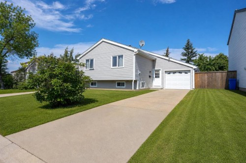 122 Bird Crescent  Fort Mcmurray, AB T9H 4T2