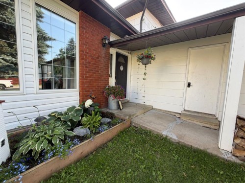 505 12 Avenue, Slave Lake, AB - Outdoor With Exterior