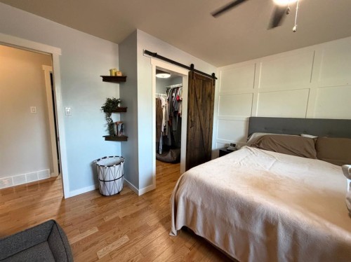 505 12 Avenue, Slave Lake, AB - Indoor Photo Showing Bedroom