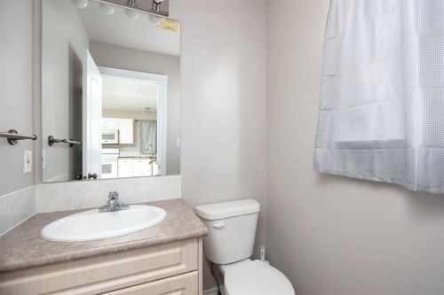 632 Athabasca Avenue, Fort Mcmurray, AB - Indoor Photo Showing Bathroom