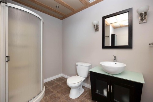632 Athabasca Avenue, Fort Mcmurray, AB - Indoor Photo Showing Bathroom