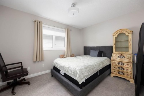 177 Swanson Crescent, Fort Mcmurray, AB - Indoor Photo Showing Bedroom