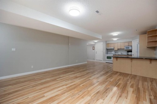 177 Swanson Crescent, Fort Mcmurray, AB - Indoor Photo Showing Kitchen