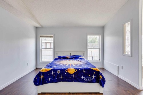 180 Cokerill Crescent, Fort Mcmurray, AB - Indoor Photo Showing Bedroom
