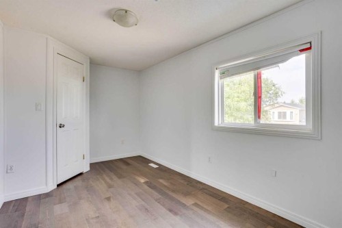 180 Cokerill Crescent, Fort Mcmurray, AB - Indoor Photo Showing Other Room