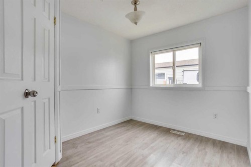 180 Cokerill Crescent, Fort Mcmurray, AB - Indoor Photo Showing Other Room
