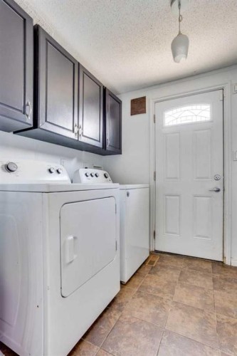 180 Cokerill Crescent, Fort Mcmurray, AB - Indoor Photo Showing Laundry Room