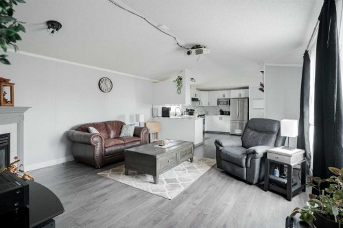 161 Harpe Way, Fort Mcmurray, AB - Indoor Photo Showing Living Room