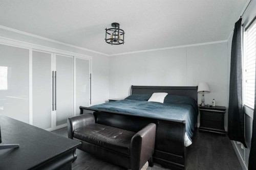 161 Harpe Way, Fort Mcmurray, AB - Indoor Photo Showing Bedroom