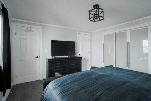 161 Harpe Way, Fort Mcmurray, AB - Indoor Photo Showing Bedroom
