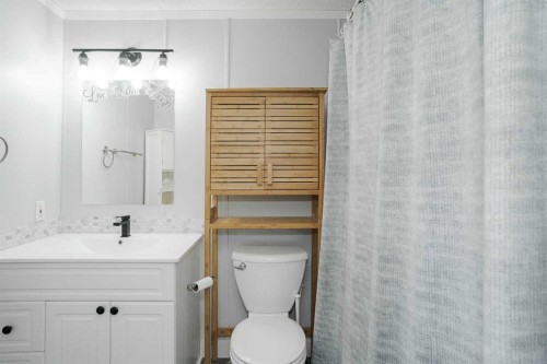 161 Harpe Way, Fort Mcmurray, AB - Indoor Photo Showing Bathroom