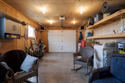 161 Harpe Way, Fort Mcmurray, AB - Indoor Photo Showing Garage