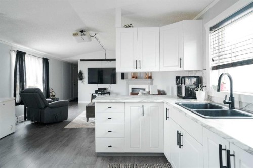 161 Harpe Way, Fort Mcmurray, AB - Indoor Photo Showing Kitchen With Double Sink