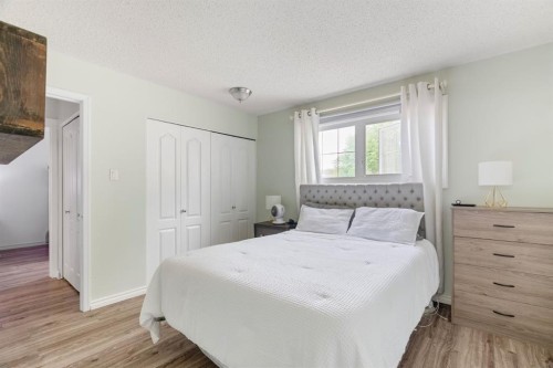 120 Dowd Road, Fort Mcmurray, AB - Indoor Photo Showing Bedroom