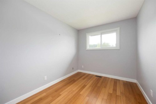 102 Hinge Bay, Fort Mcmurray, AB 