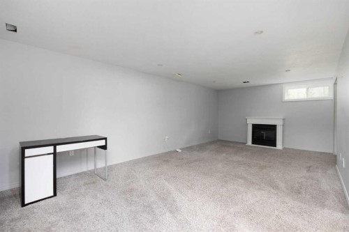 102 Hinge Bay, Fort Mcmurray, AB 