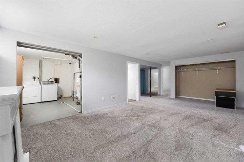 102 Hinge Bay, Fort Mcmurray, AB 