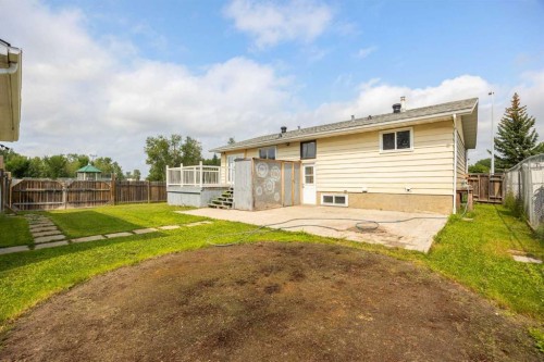 102 Hinge Bay, Fort Mcmurray, AB 