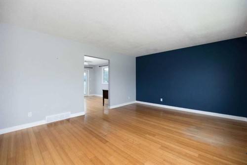 102 Hinge Bay, Fort Mcmurray, AB 