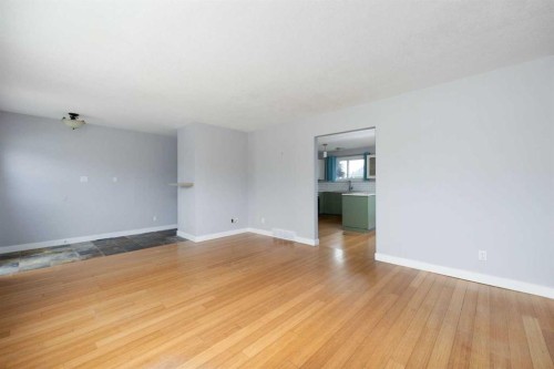 102 Hinge Bay, Fort Mcmurray, AB 