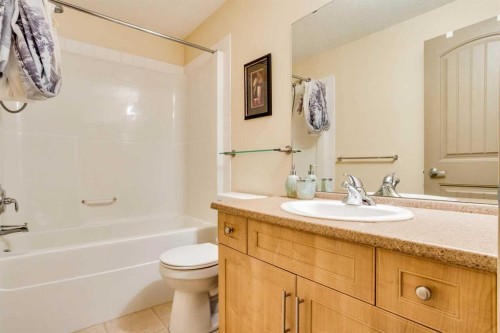 2103-204 Sparrow Hawk Drive, Fort Mcmurray, AB - Indoor Photo Showing Bathroom