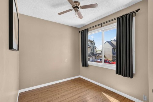 134 Wylie Place, Fort Mcmurray, AB - Indoor Photo Showing Other Room