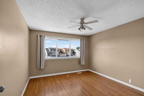 134 Wylie Place, Fort Mcmurray, AB - Indoor Photo Showing Other Room