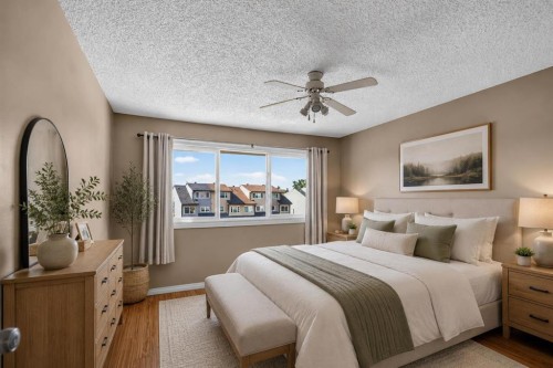 134 Wylie Place, Fort Mcmurray, AB - Indoor Photo Showing Bedroom