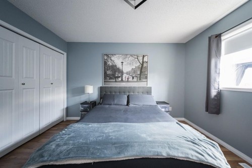 100 Bruin Bay, Fort Mcmurray, AB - Indoor Photo Showing Bedroom
