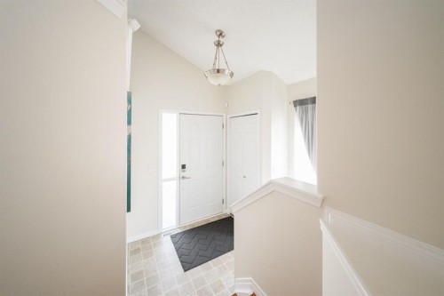 100 Bruin Bay, Fort Mcmurray, AB - Indoor Photo Showing Other Room