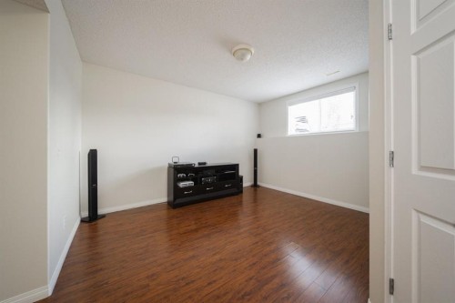 100 Bruin Bay, Fort Mcmurray, AB - Indoor Photo Showing Other Room