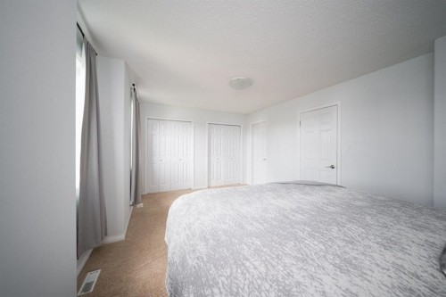 53-100 St.Laurent Way, Fort Mcmurray, AB - Indoor Photo Showing Bedroom